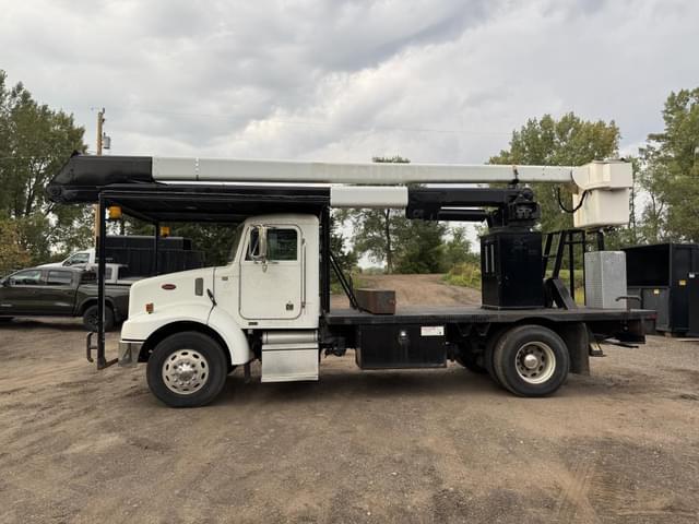 Image of Peterbilt 330 equipment image 1