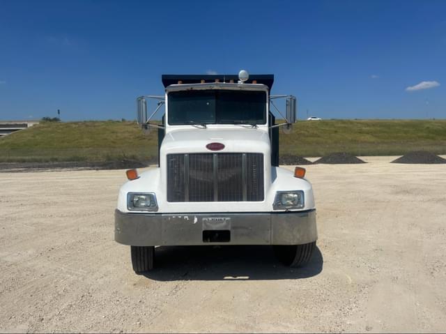 Image of Peterbilt 330 equipment image 1