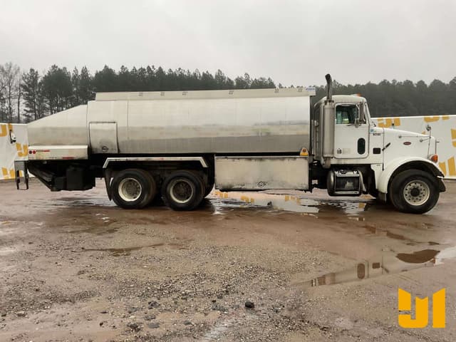 Image of Peterbilt 357 equipment image 3