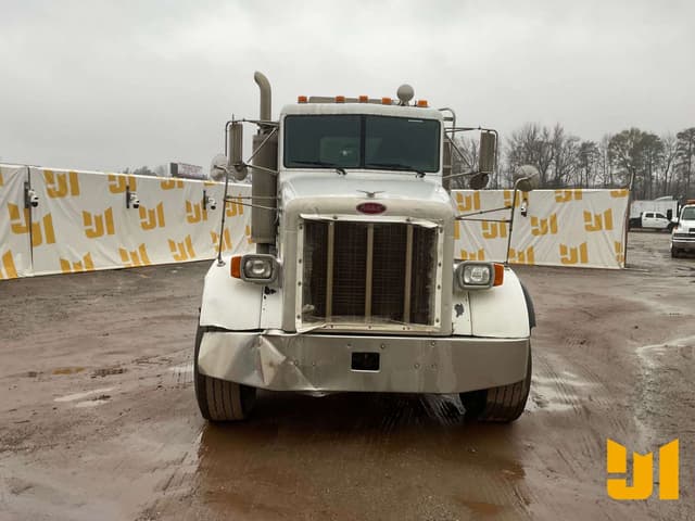 Image of Peterbilt 357 equipment image 1