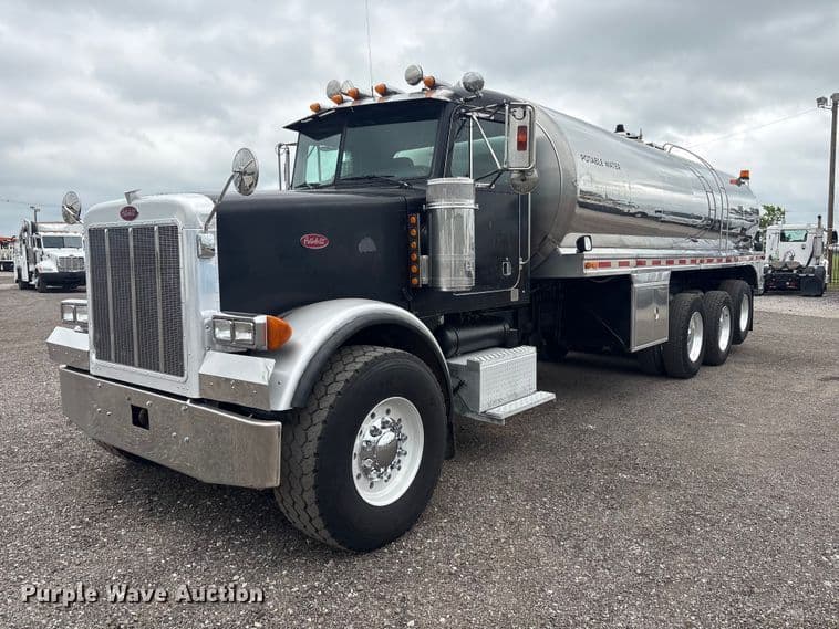 Image of Peterbilt 357 Primary image