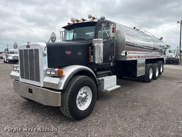 Main image Peterbilt 357