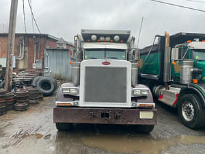 2003 Peterbilt 379 Image