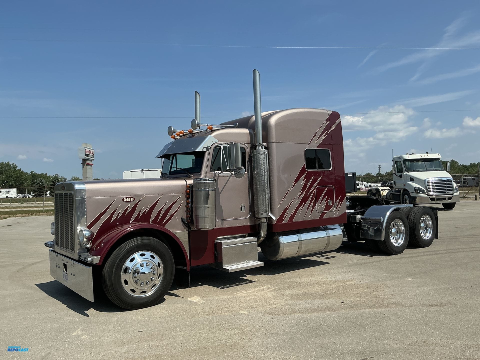 2003 Peterbilt 379 Equipment Image0