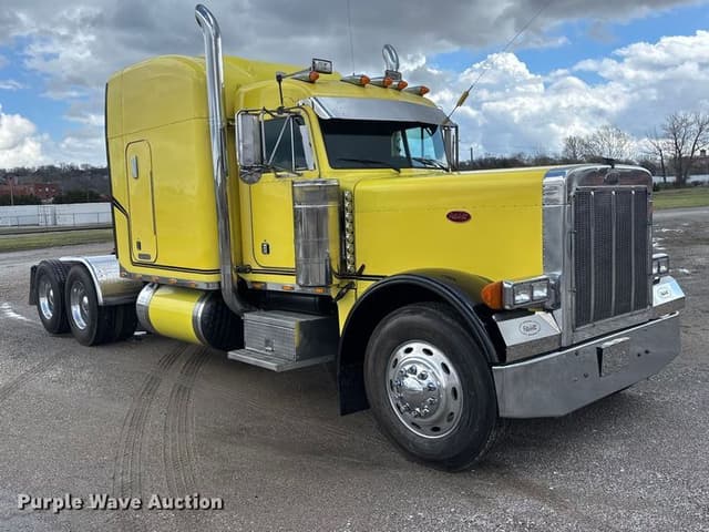 Image of Peterbilt 379 equipment image 2