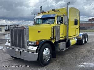 2003 Peterbilt 379 Image
