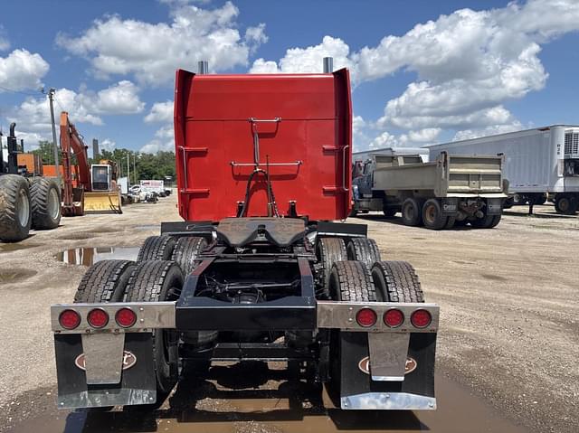 Image of Peterbilt 379 equipment image 2