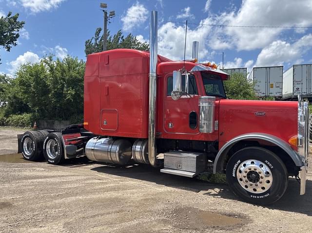 Image of Peterbilt 379 equipment image 4