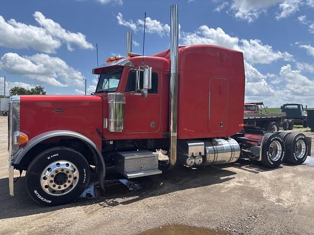Image of Peterbilt 379 equipment image 1