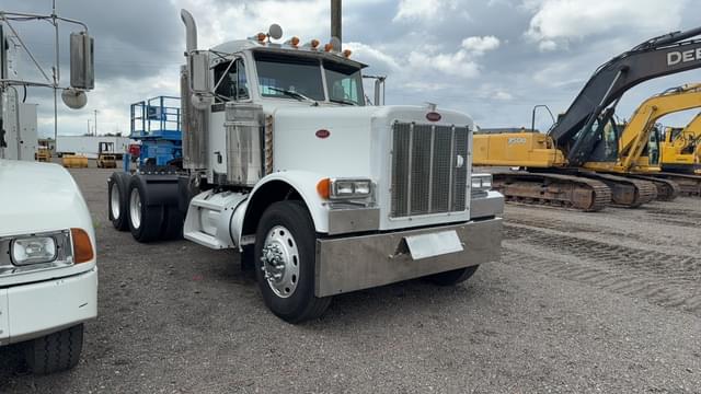 Image of Peterbilt 379 equipment image 2