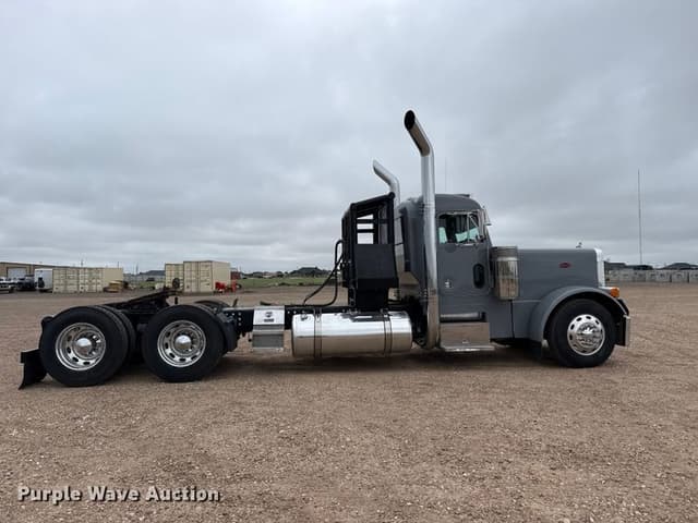 Image of Peterbilt 379 equipment image 3