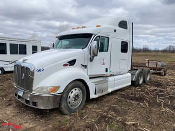 Main image Peterbilt 387