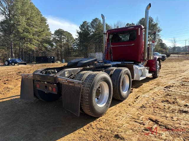 Image of Peterbilt 379 equipment image 2