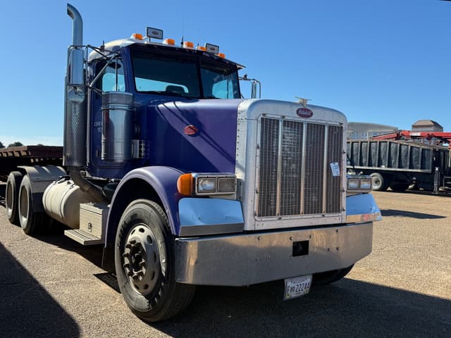 Image of Peterbilt 378 equipment image 1