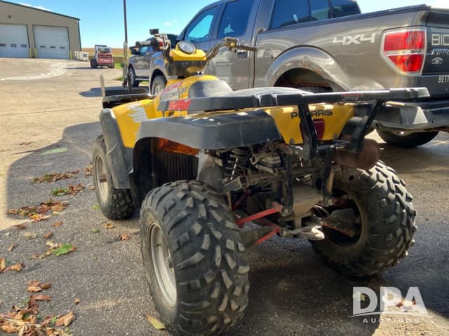 Image of Polaris Sportsman 400 equipment image 2