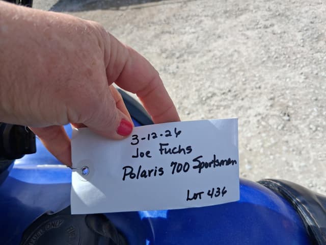 Image of Polaris Sportsman 700 equipment image 1