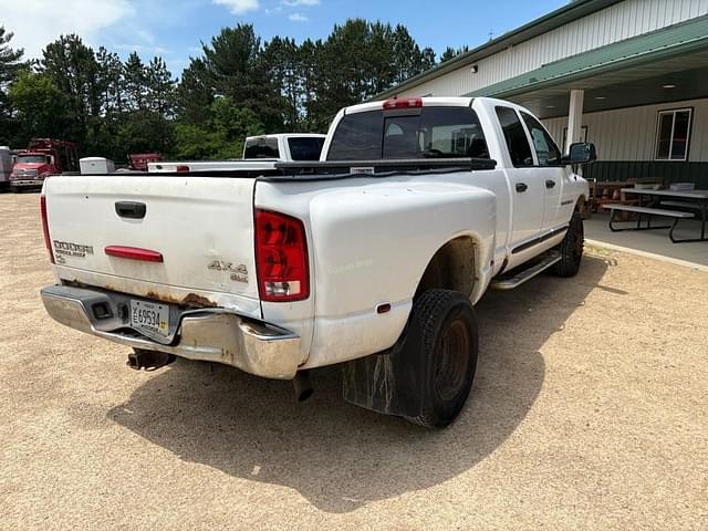 Image of Dodge Ram 3500 equipment image 4
