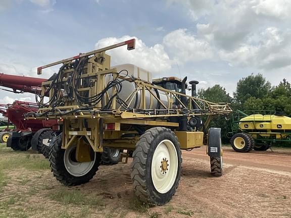 Image of Ag-Chem RoGator 1254 equipment image 4