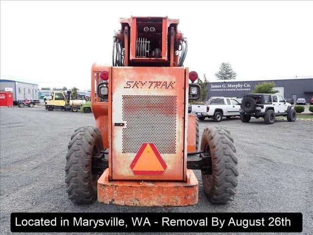 Image of Skytrak 8042 equipment image 1