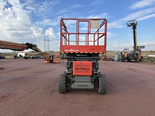 Image of Sky Jack SJ7135RT equipment image 2