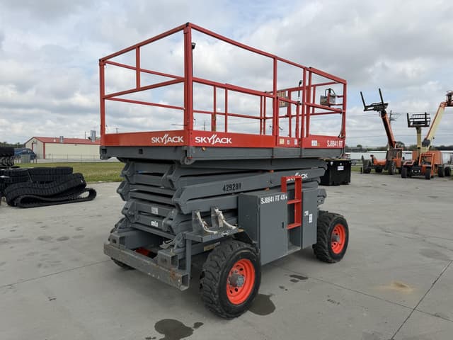 Image of Sky Jack SJ8841RT equipment image 4