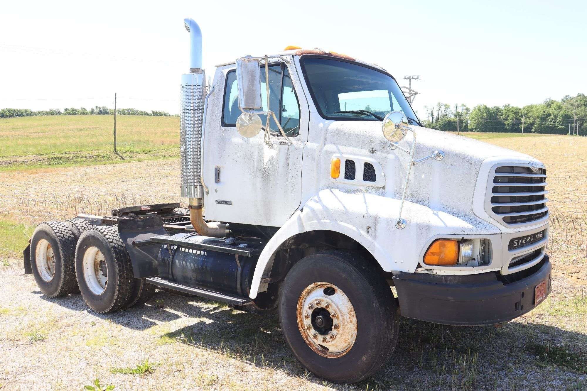 2003 Sterling A9500 Equipment Image0