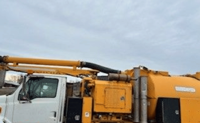 Image of Sterling L7500 equipment image 1