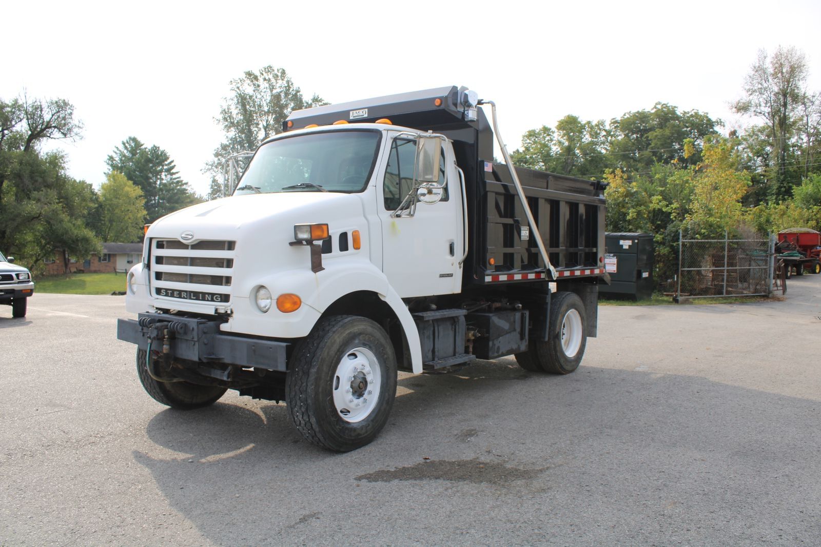 2003 Sterling L7500 Image