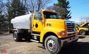 2003 Sterling L90 Image