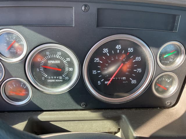 Image of Sterling LT8500 equipment image 2