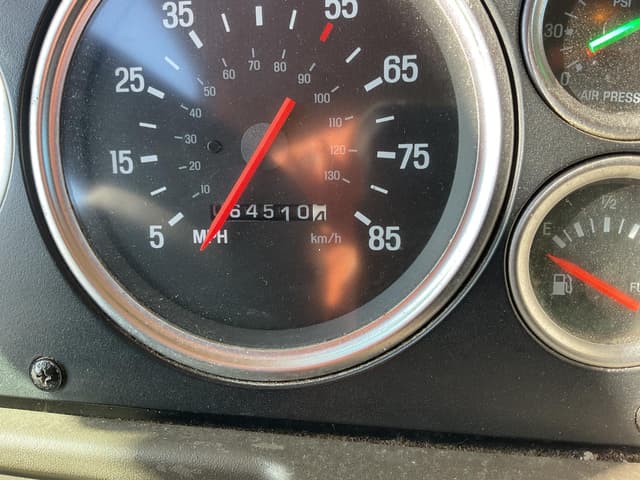 Image of Sterling LT8500 equipment image 3