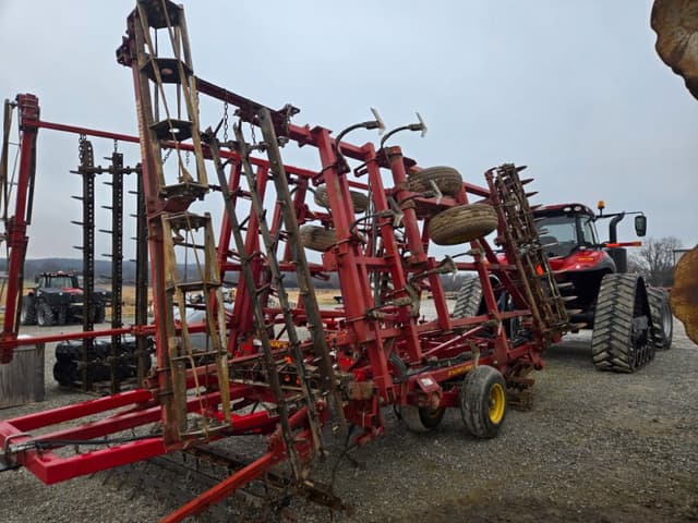 Image of Sunflower 6332-23 equipment image 3