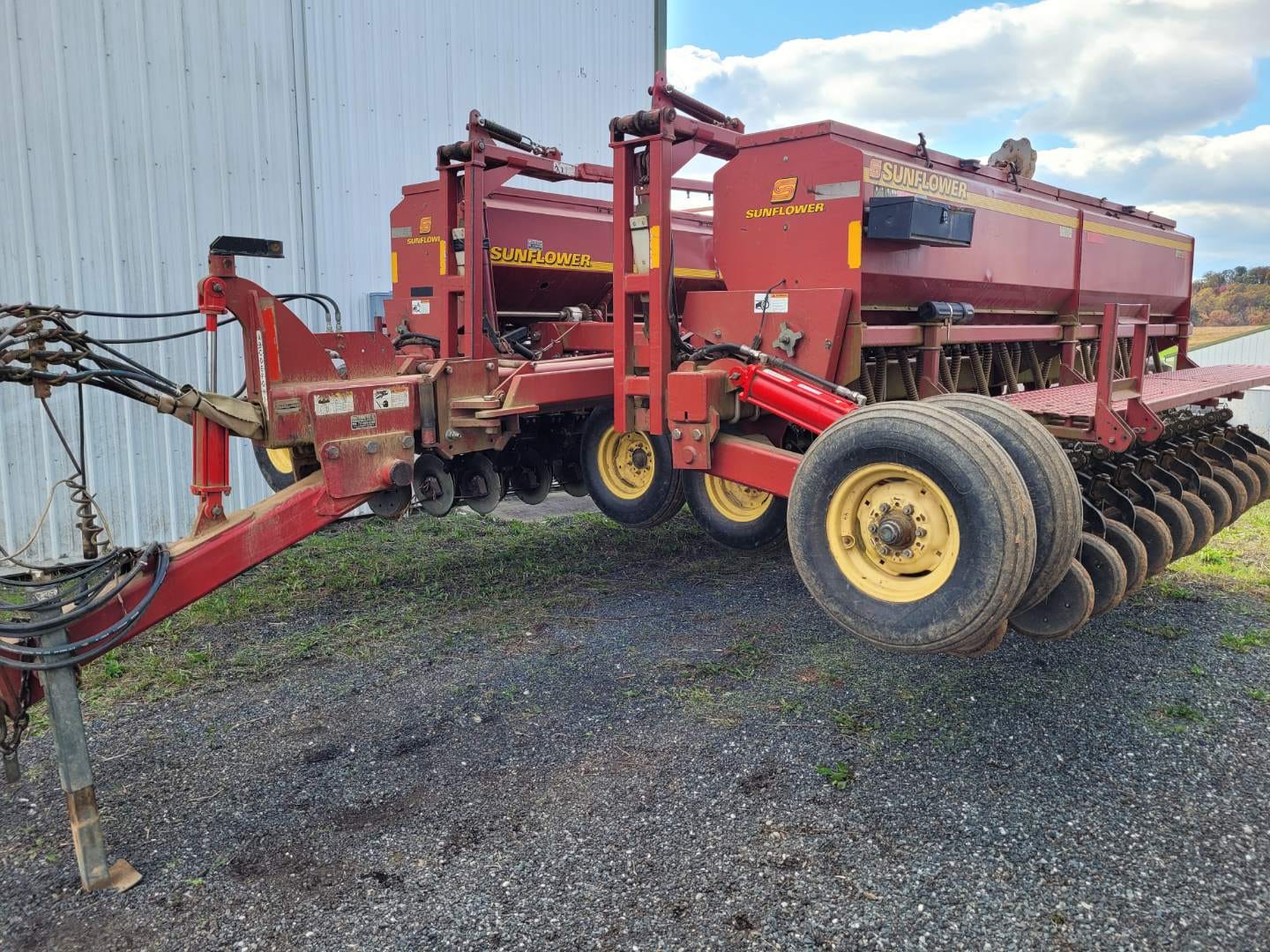 2003 Sunflower 9421 Equipment Image0