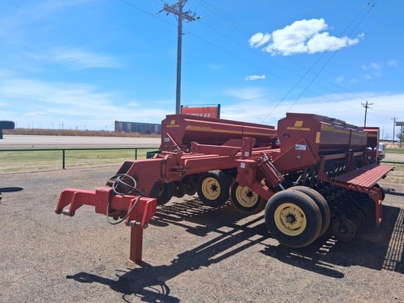 2003 Sunflower 9433-40 Equipment Image0