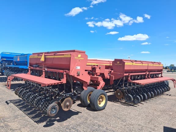 Image of Sunflower 9433-40 equipment image 3