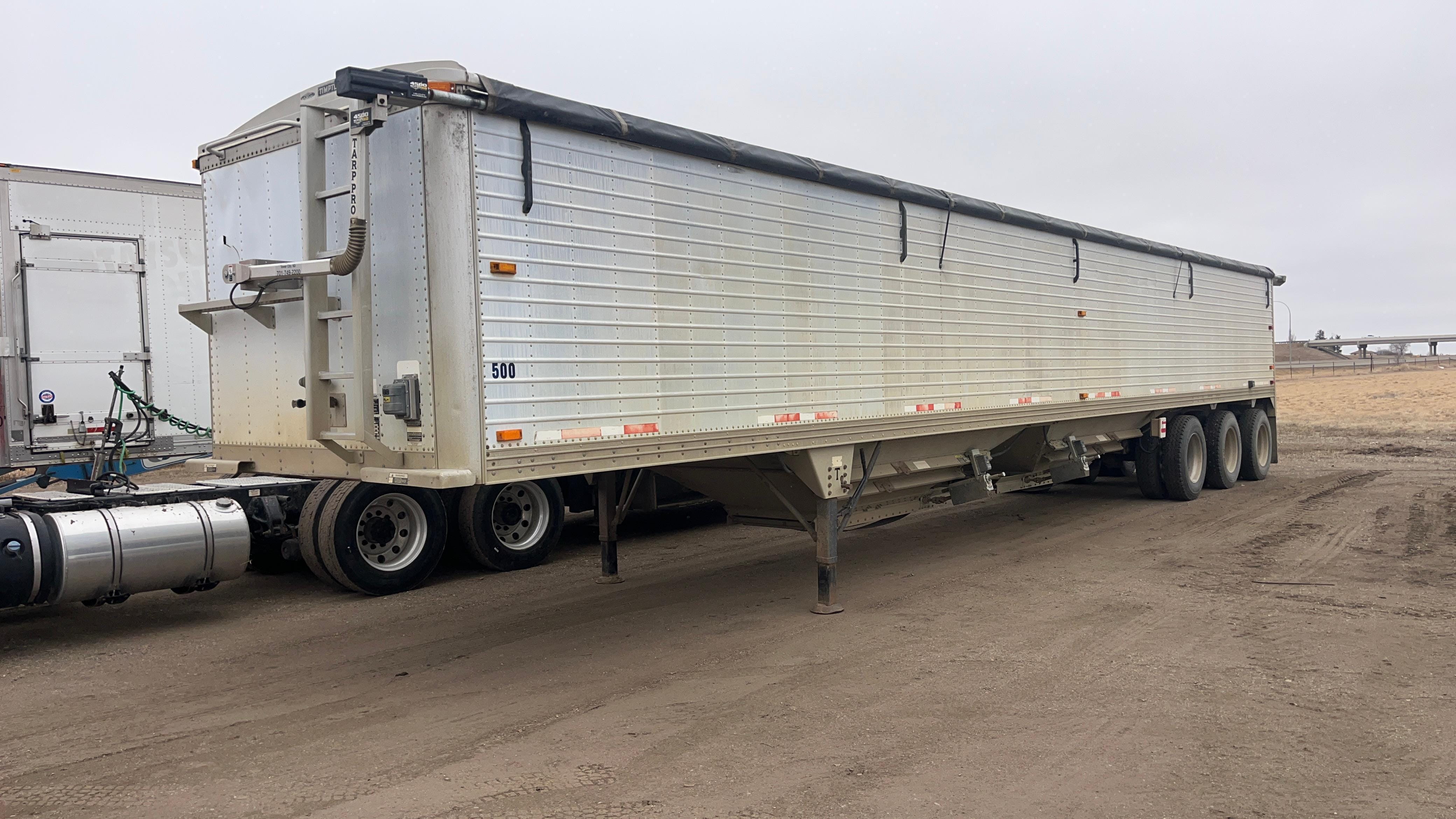 2003 Timpte Super Hopper Equipment Image0