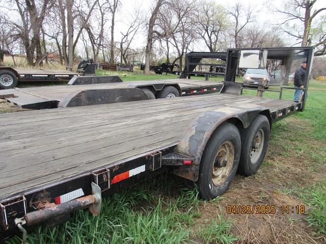 Image of Titan Trailer 83x20 equipment image 2