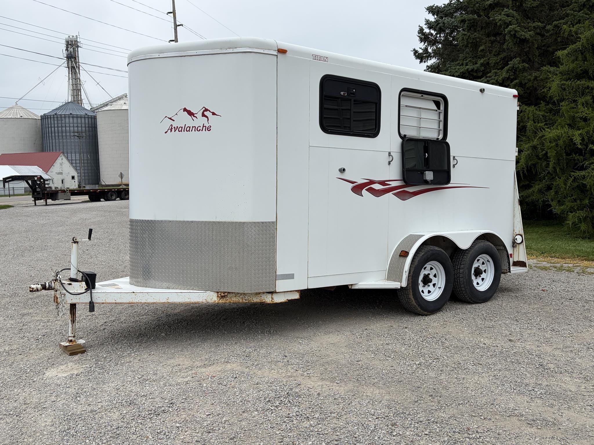 2003 Titan Avalanche Equipment Image0