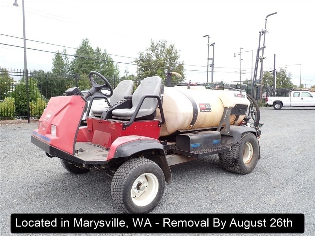 2003 Toro Multi Pro 5600 Equipment Image0