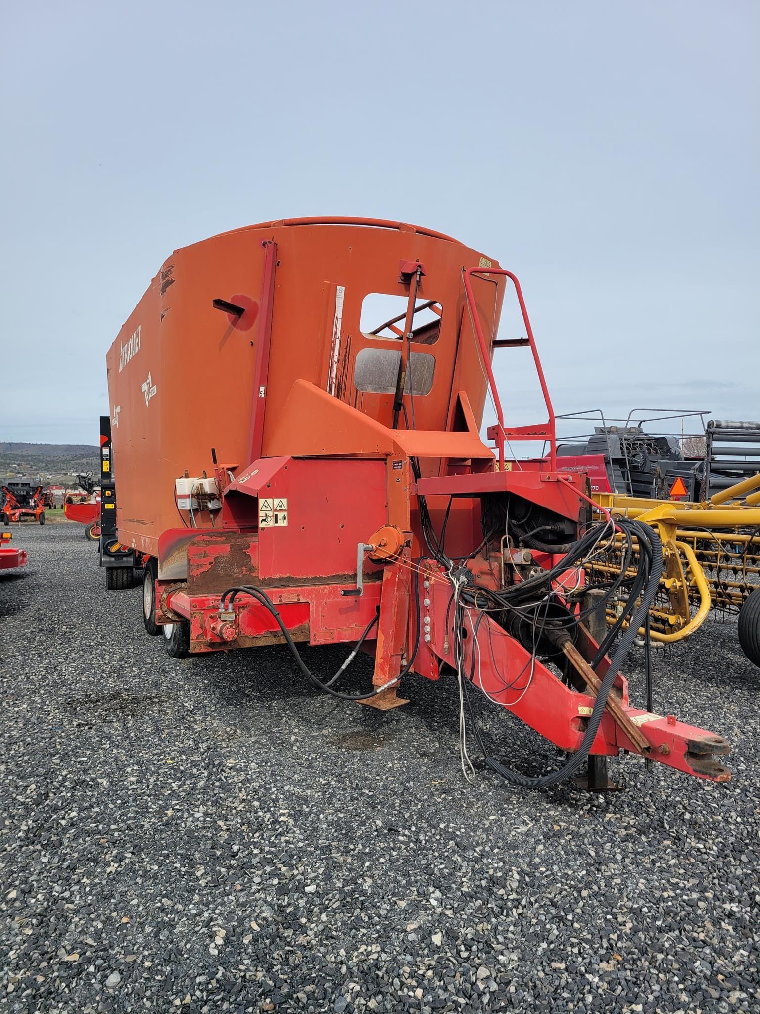 2003 Trioliet Solomix 2-3200 Equipment Image0