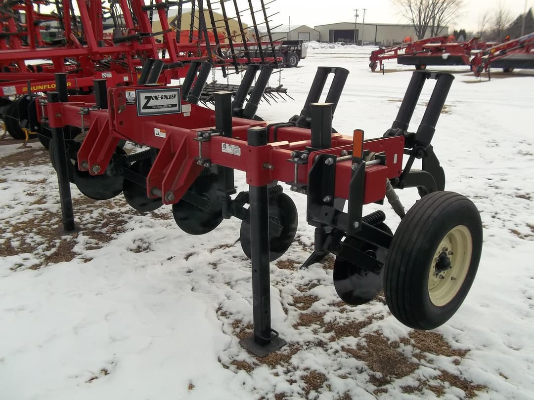 Image of Unverferth Zone-Builder Primary image