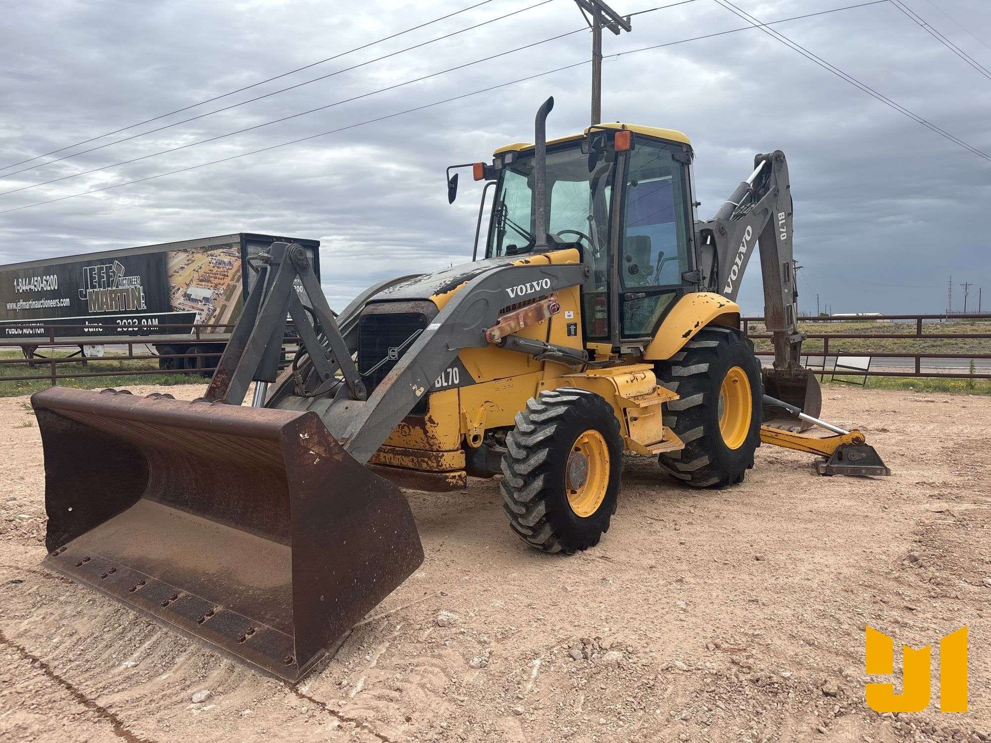 2003 Volvo BL70 Equipment Image0