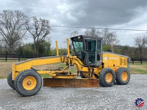 2003 Volvo G710B Image