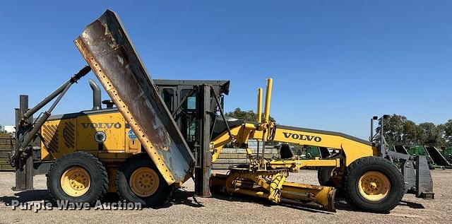 Image of Volvo G720B equipment image 3