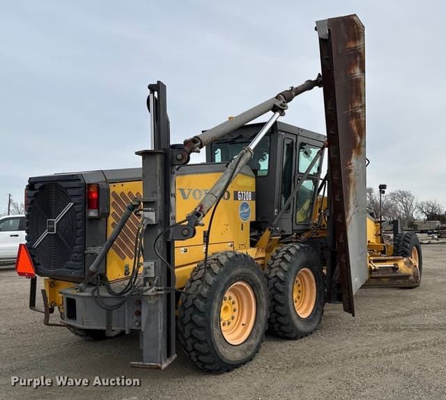 Image of Volvo G720B equipment image 4