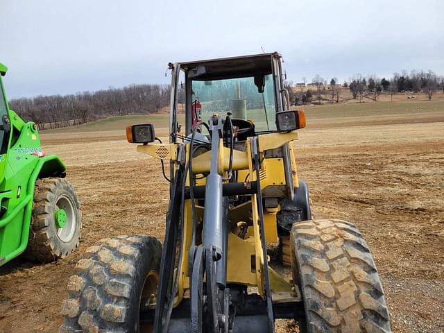 Image of Volvo L20B equipment image 3