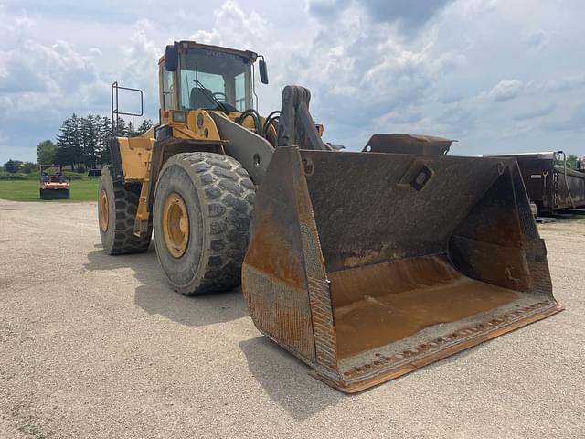 Image of Volvo L220E equipment image 1