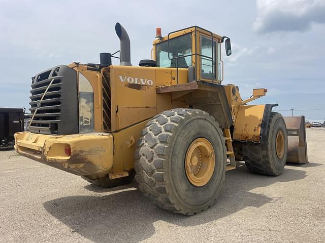 Image of Volvo L220E equipment image 2