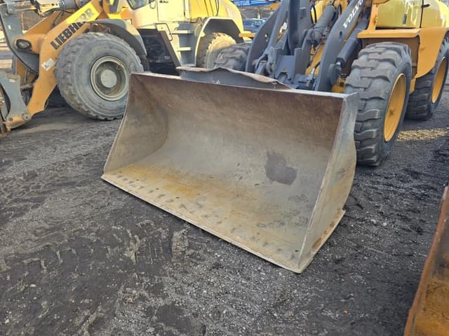 Image of Volvo L40B equipment image 1