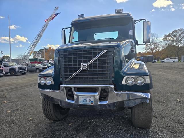 Image of Volvo VHD equipment image 1